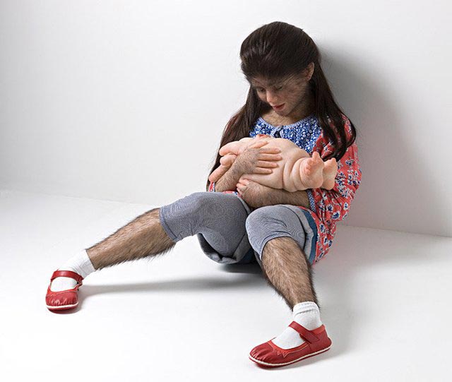 Patricia Piccinini hyper realists sculptures